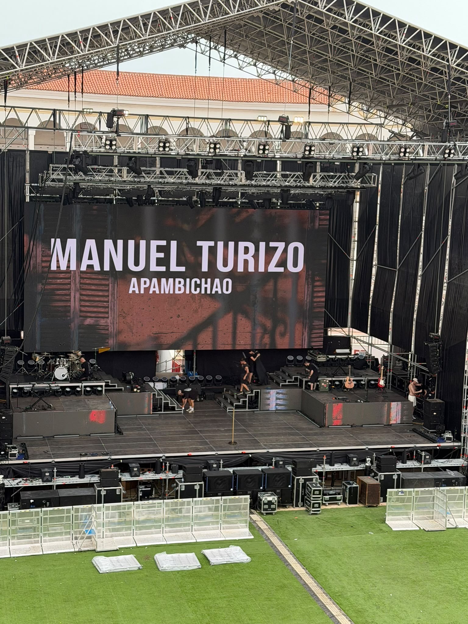 SIM Producciones sonoriza a Manuel Turizo en Melilla con Meyer Sound y DiGiCo